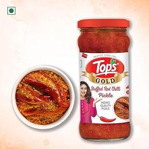 TOPS Gold Stuffed Red Chilli Pickle - 200 gm Glass Bottle| Perfect blend of spicy red chillies blended in mustard oil - Image 3