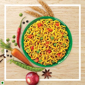 Maggi Nutri-Licious Masala Veg Atta Noodles, Preservative Free 290 grams - Image 4